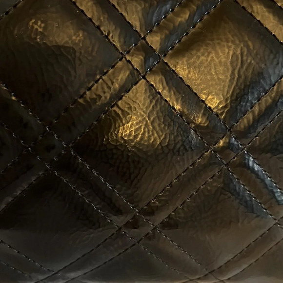 Kenneth Cole Reaction Black Quilted Shoulder Bag - Picture 3 of 10